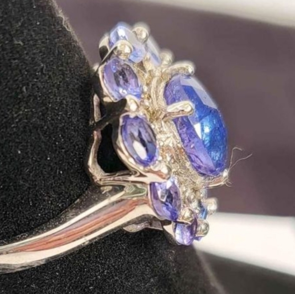 Kutamani tanzanite purple blue 4 Carat Ring set in Sterling Silver size 7 - Picture 2 of 4